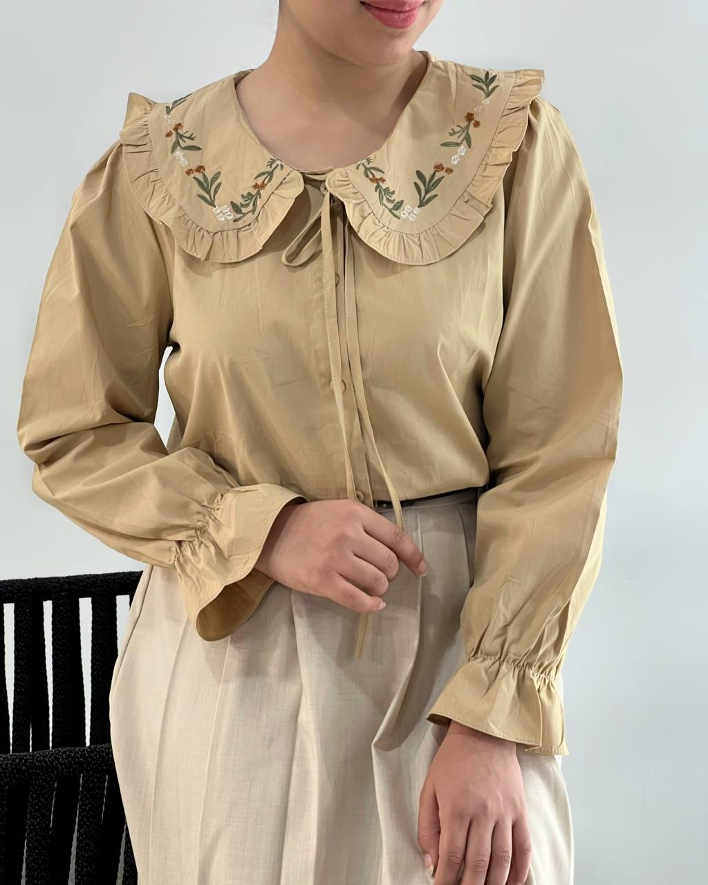 شومیز-یقه-ب-ب-گلدوزی-کد-4860